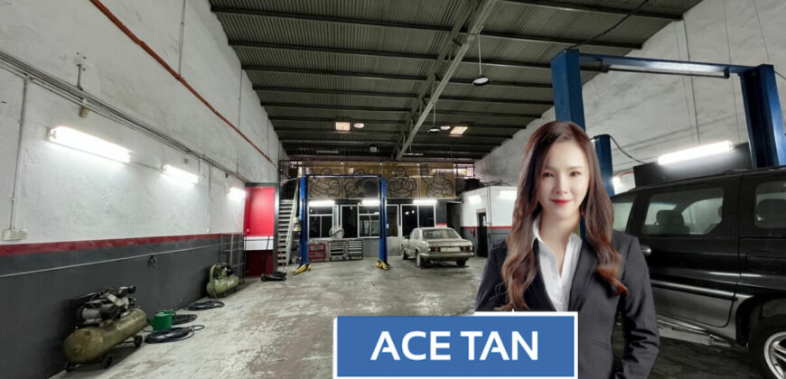 Taman Johor Jaya – 1.5 Storey Terrace Factory – FOR RENT