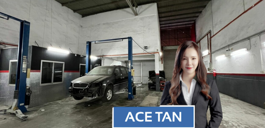 Taman Johor Jaya – 1.5 Storey Terrace Factory – FOR RENT