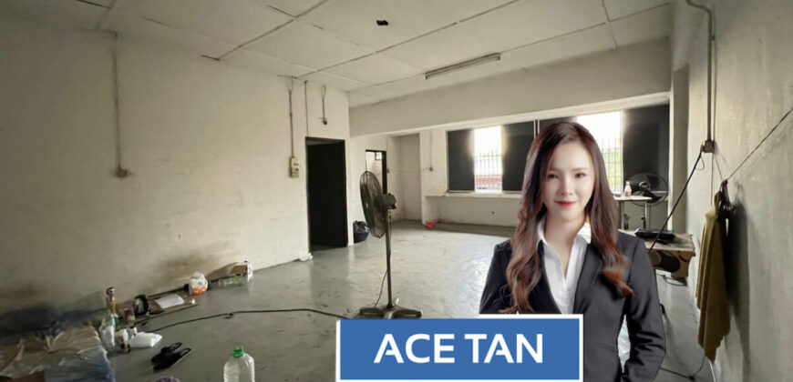 Taman Johor Jaya – 1.5 Storey Terrace Factory – FOR RENT