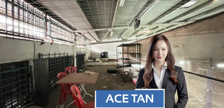 Taman Johor Jaya – 1.5 Storey Terrace Factory – FOR RENT