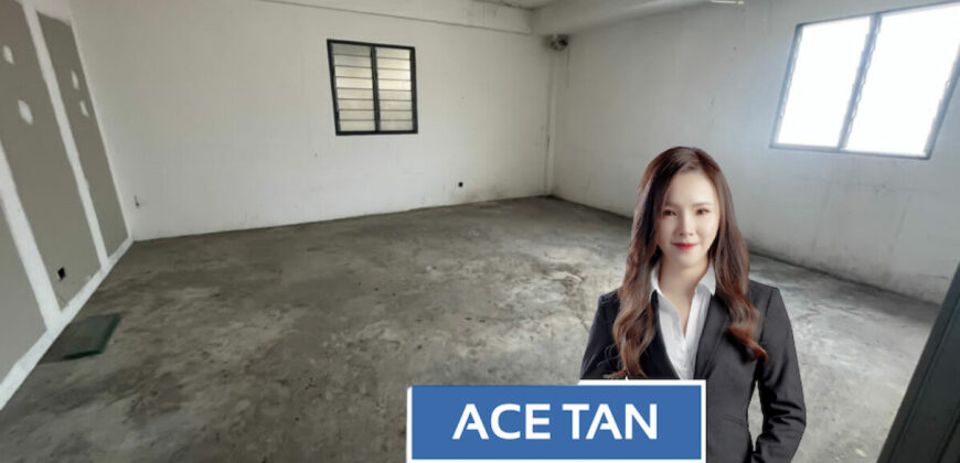 Sungai Tiram – 1.5 Storey Semi Detached Factory – FOR RENT