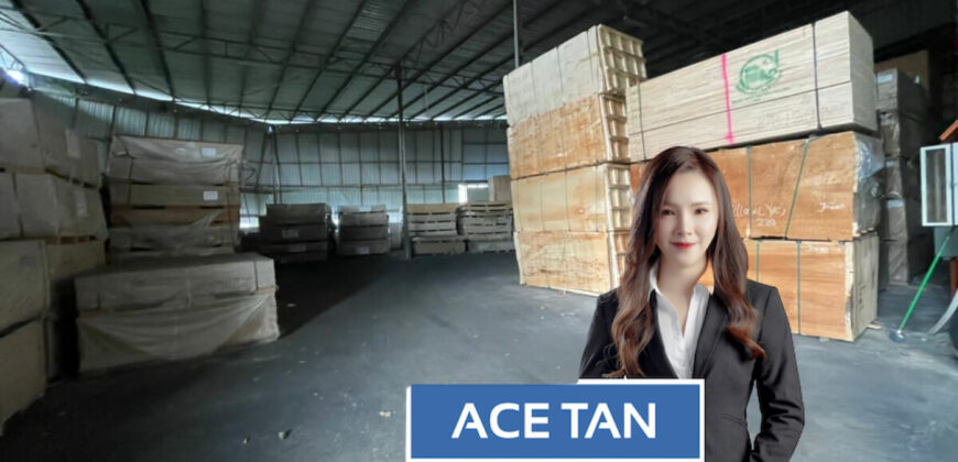 Mount Austin – 1.5 Storey Terrace Factory – FOR SALE