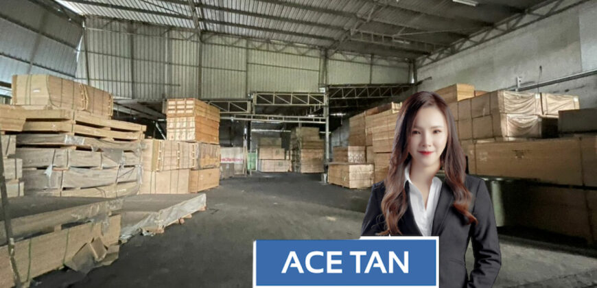 Mount Austin – 1.5 Storey Terrace Factory – FOR SALE