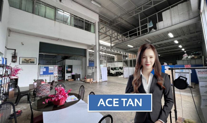 Taman Universiti – 1.5 Storey Corner Semi Detached Factory – FOR SALE