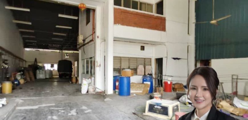 Johor Jaya – 1.5 Storey Terrace Factory – FOR RENT