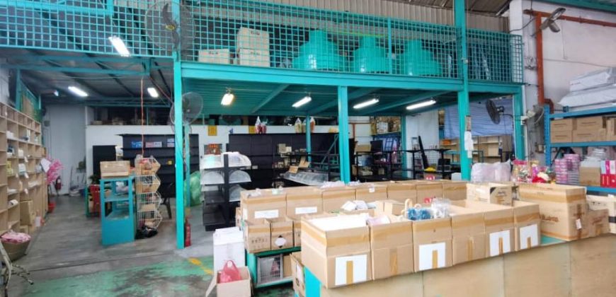 Johor Jaya – 1.5 Storey Corner Terrace Factory – FOR SALE