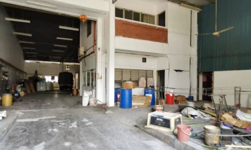 Johor Jaya – 1.5 Storey Terrace Factory – FOR RENT