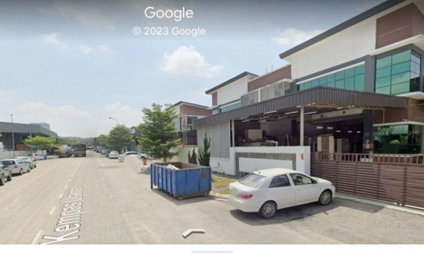 Kempas Utama – 1.5 Storey Corner Cluster Factory – FOR SALE