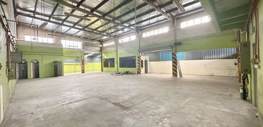 Taman Sri Yaacob – 1.5 Storey Semi Detached Factory – FOR RENT