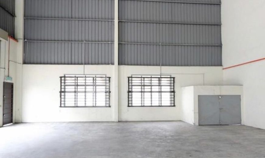 Kempas Utama – 1.5 Storey Semi Detached Factory – FOR RENT