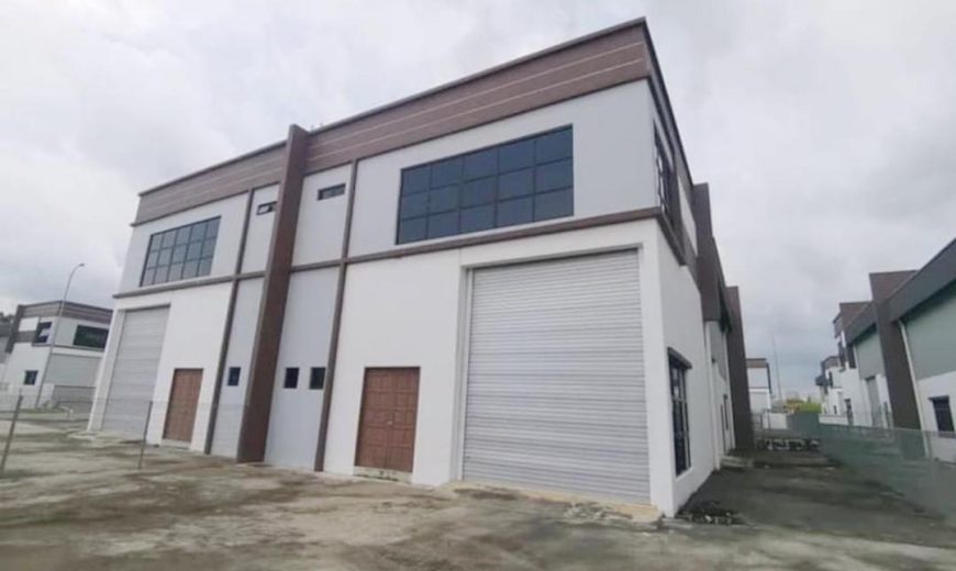 De Hoff Industrial Park @ Pekan Nanas – 1.5 Storey End Lot Semi Detached Factory – FOR RENT