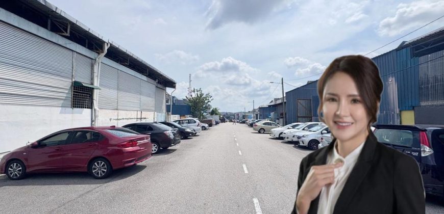 Taman Universiti – 1.5 Storey Semi Detached Factory – FOR SALE