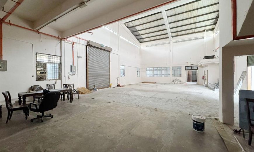 Taman Universiti – Detached Factory – FOR RENT