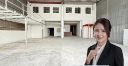 Mount Austin Industrial – 1.5 Storey Terrace Factory – FOR RENT