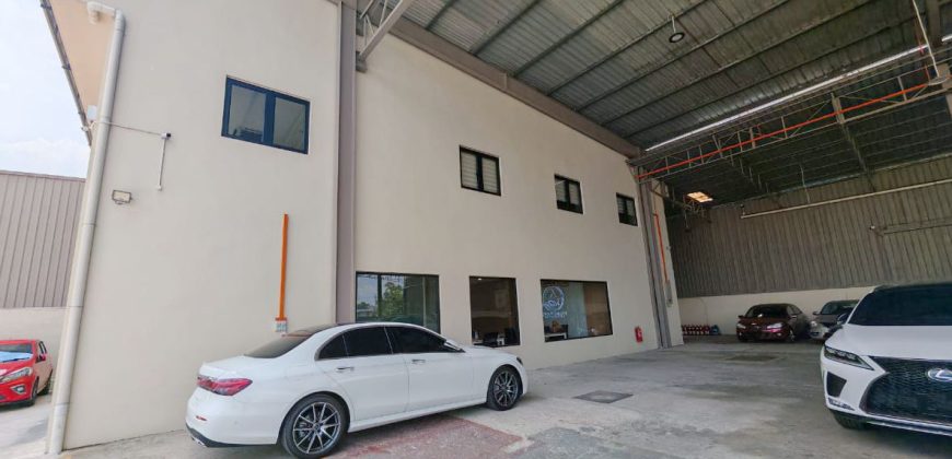 Kawasan Perindustrian Kota Puteri – 2 Storey Corner Terrace Factory – FOR RENT