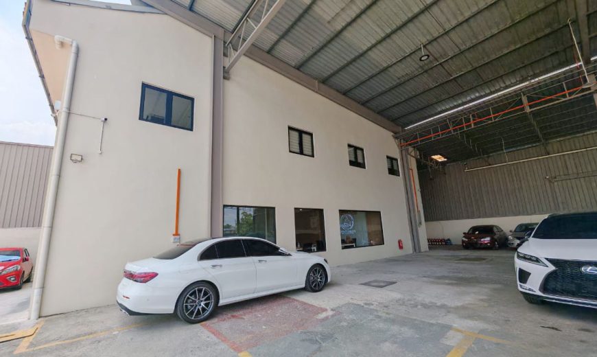 Kawasan Perindustrian Kota Puteri – 2 Storey Corner Terrace Factory – FOR RENT