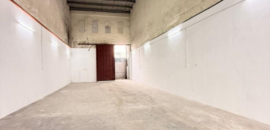 Mount Austin Industrial – 1.5 Storey Terrace Factory – FOR RENT