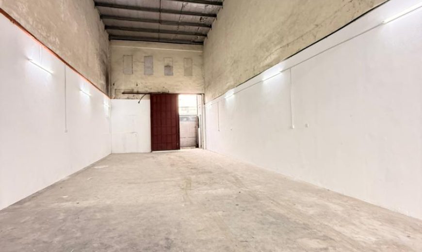 Mount Austin Industrial – 1.5 Storey Terrace Factory – FOR RENT