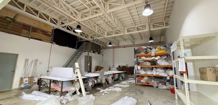 Mount Austin – Semi Detached Factory – FOR SALE