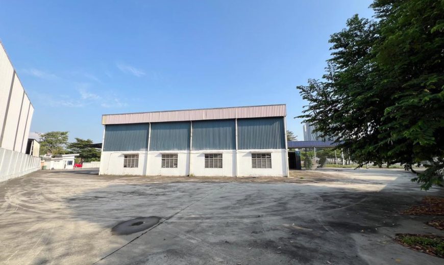Kempas Utama – 1.5 Storey Corner Detached Factory – FOR SALE