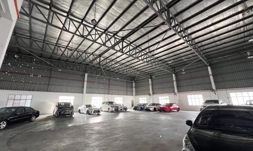 Kempas Utama – 1.5 Storey Corner Detached Factory – FOR SALE