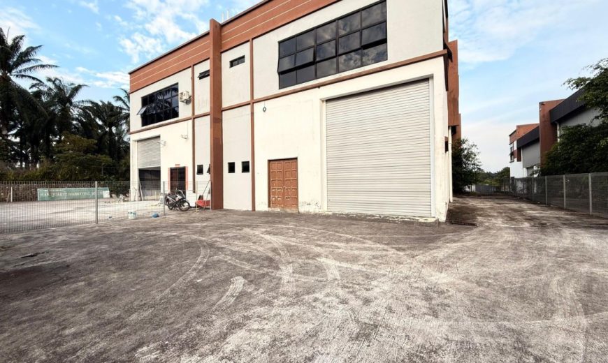 Taman Perindustrian Ulu Pulai – 1.5 Storey Corner Cluster Factory – FOR SALE