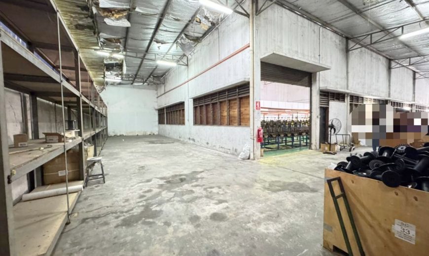 Desa Cemerlang – 1.5 Storey Semi Detached Factory – FOR SALE
