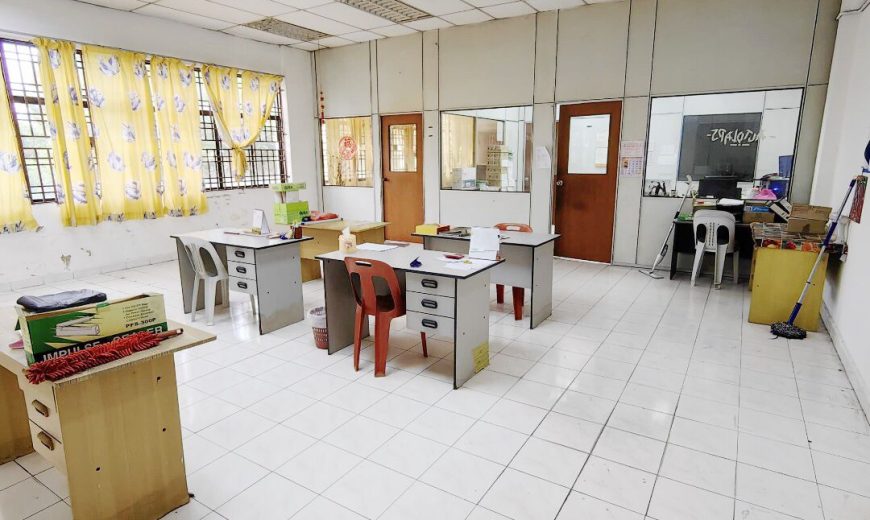 Kawasan Perindustrian Taman Johor – 1.5 Storey Corner Semi Detached Factory – FOR SALE