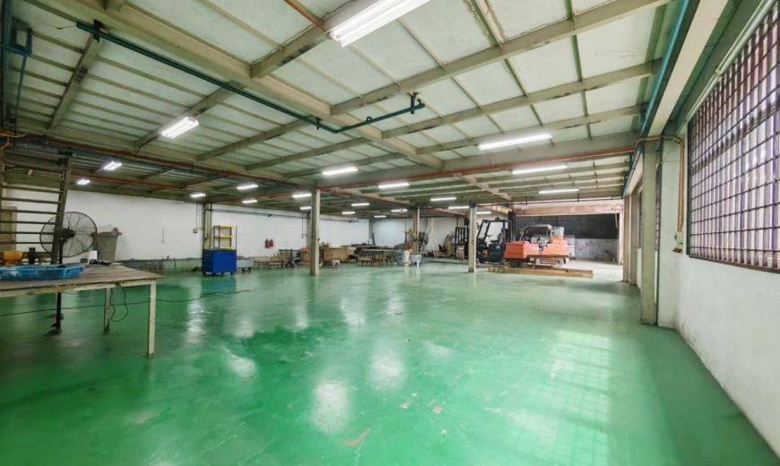 Taman Perindustrian Cemerlang – 1.5 Storey Semi Detached Factory – FOR RENT