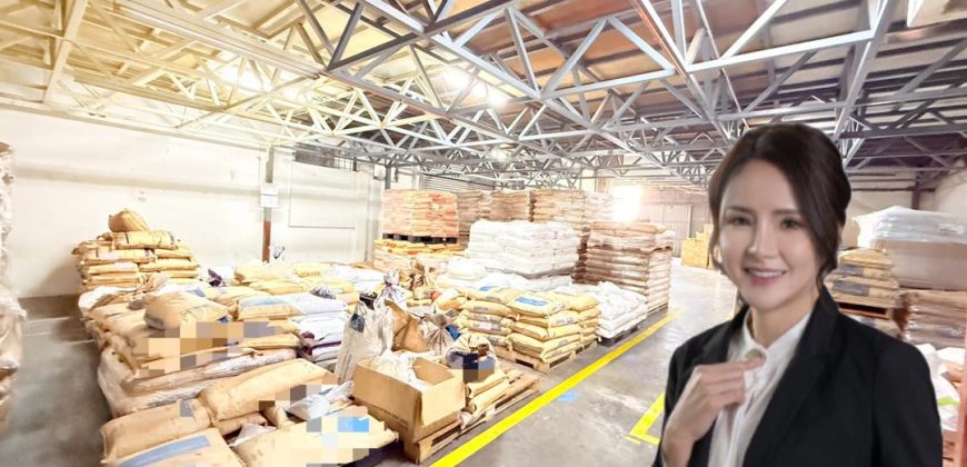 Taman Universiti – 1.5 Storey Semi Detached Factory – FOR SALE