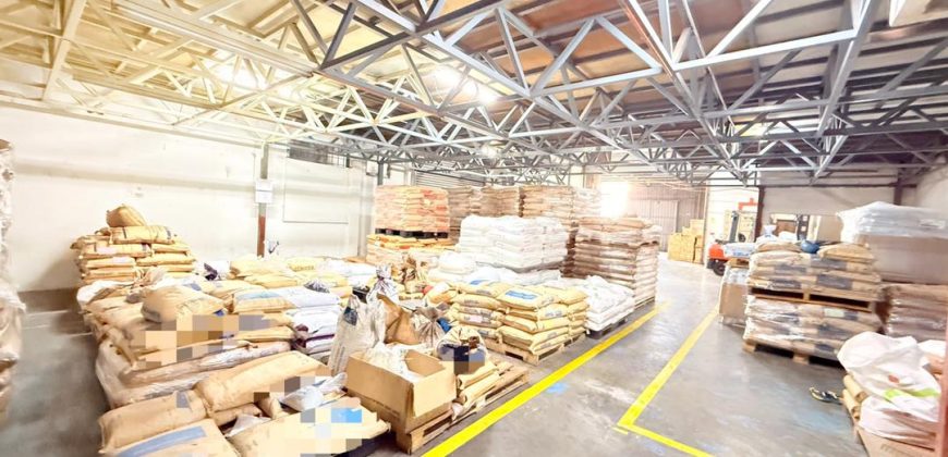 Taman Universiti – 1.5 Storey Semi Detached Factory – FOR SALE