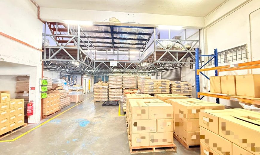 Taman Universiti – 1.5 Storey Semi Detached Factory – FOR SALE