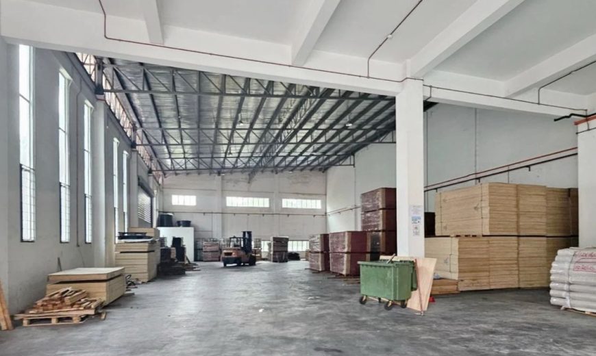 Kawasan Perindustrian Maju Jaya – 1.5 Storey Semi Detached Factory – FOR SALE